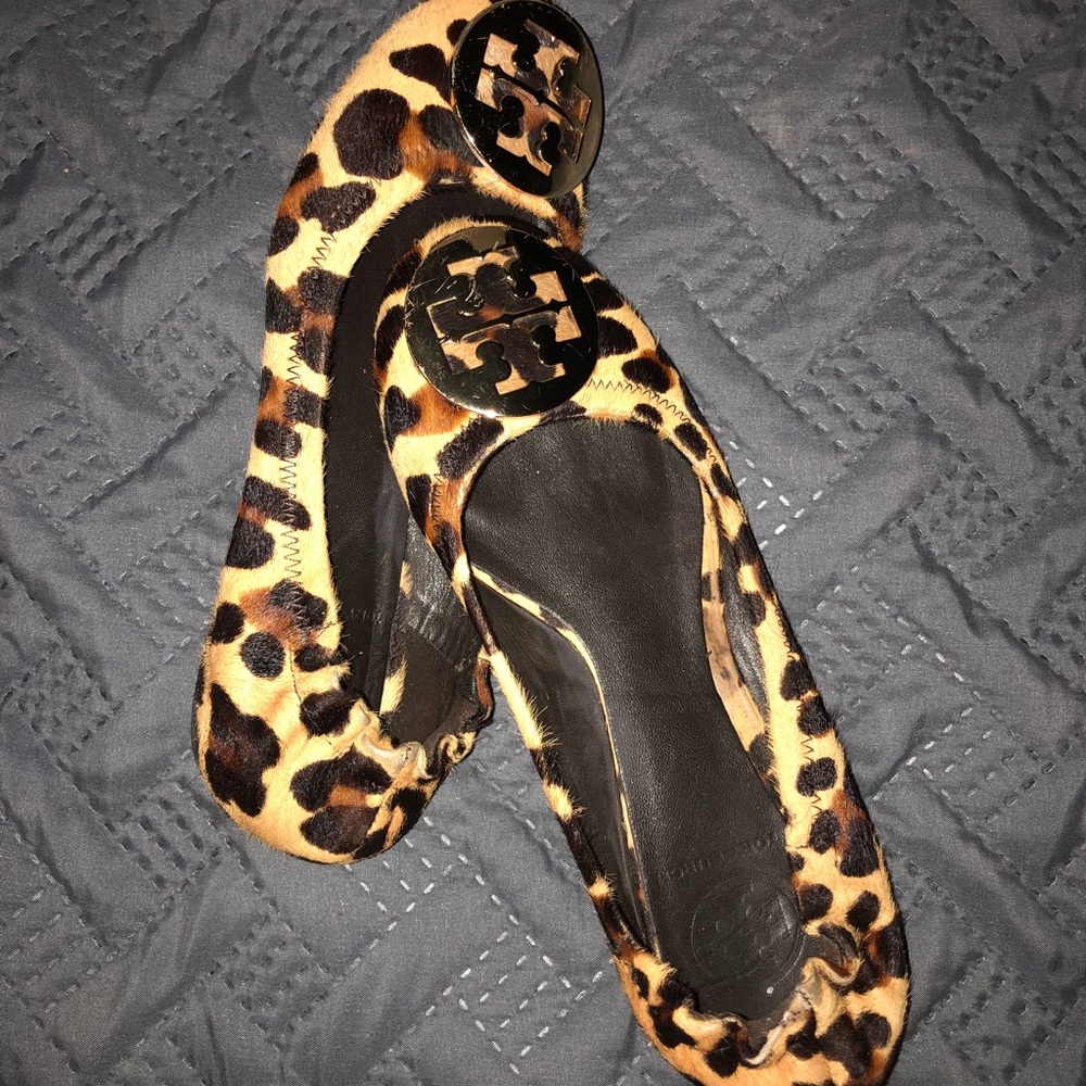 Tory Burch Cheetah Flats Size 5.5